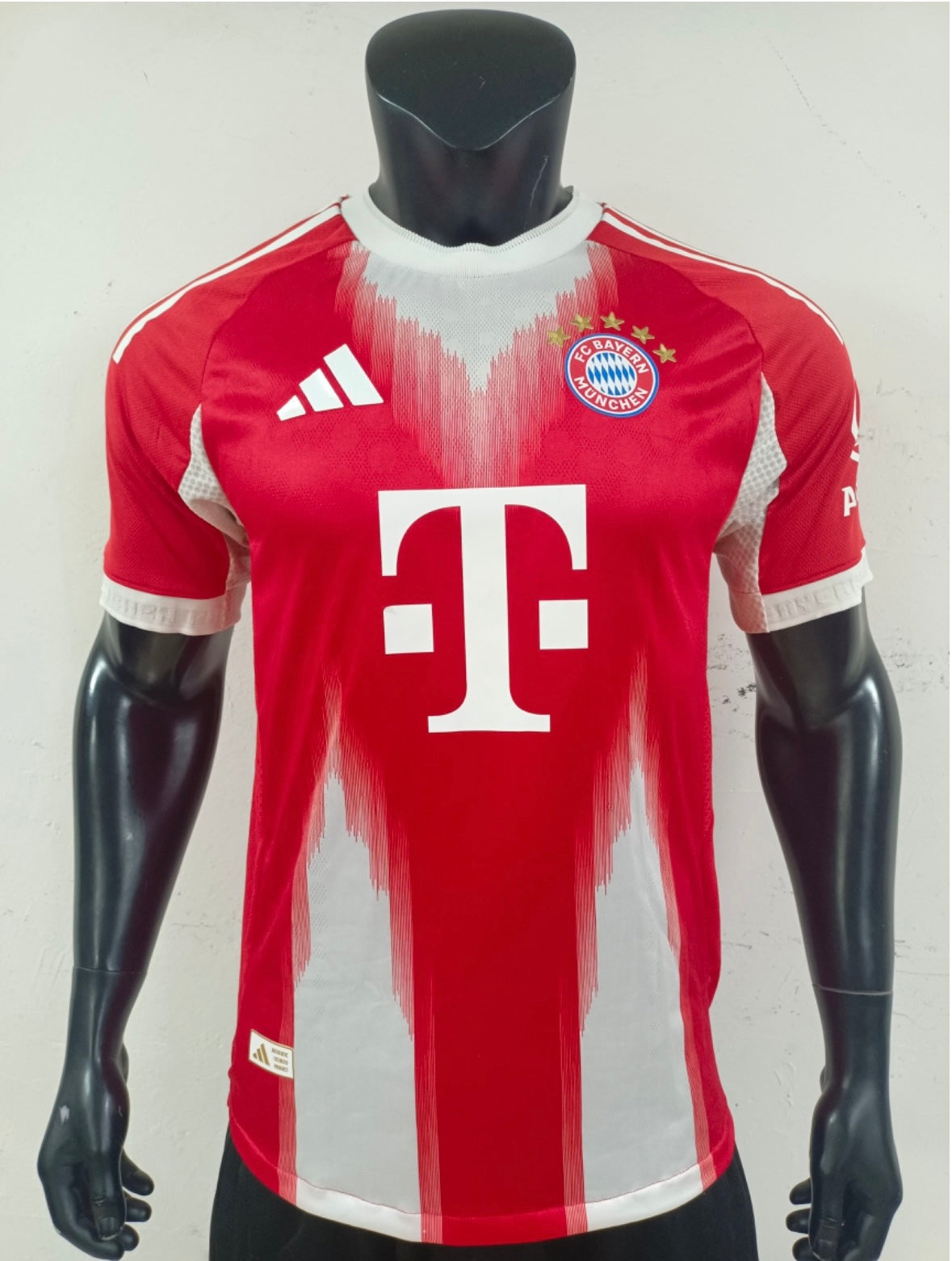 Bayern Munich 2025/26 Home Jersey – Player Version & Fan Version Soccer Shirt