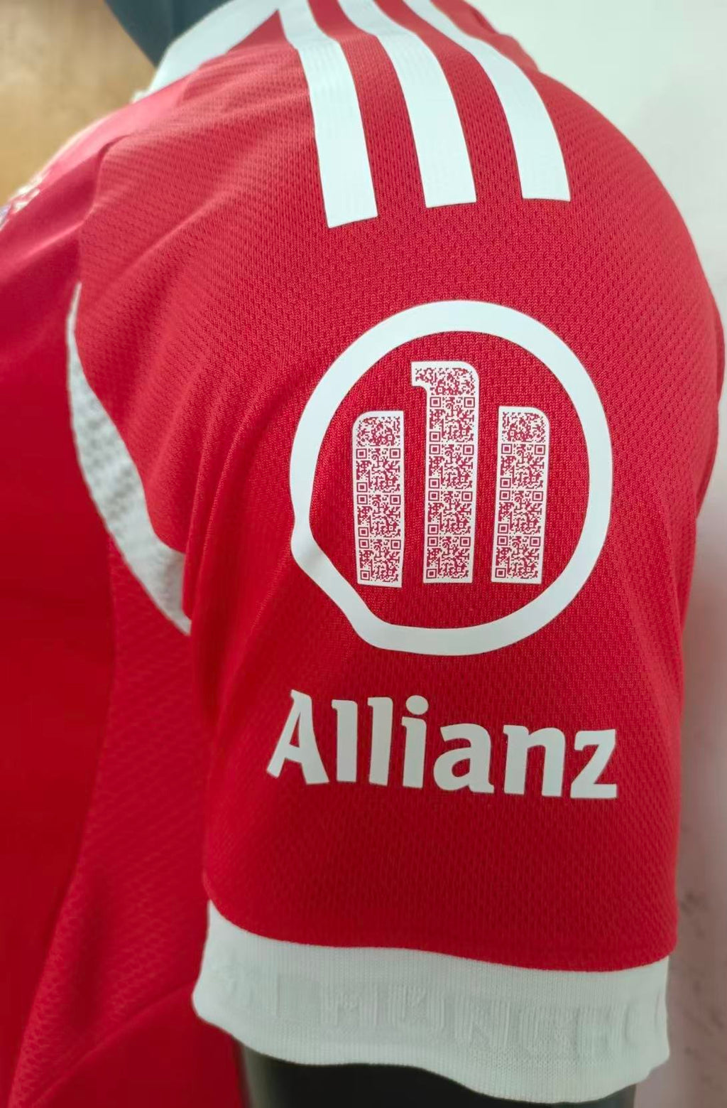 Bayern Munich 2025/26 Home Jersey – Player Version & Fan Version Soccer Shirt