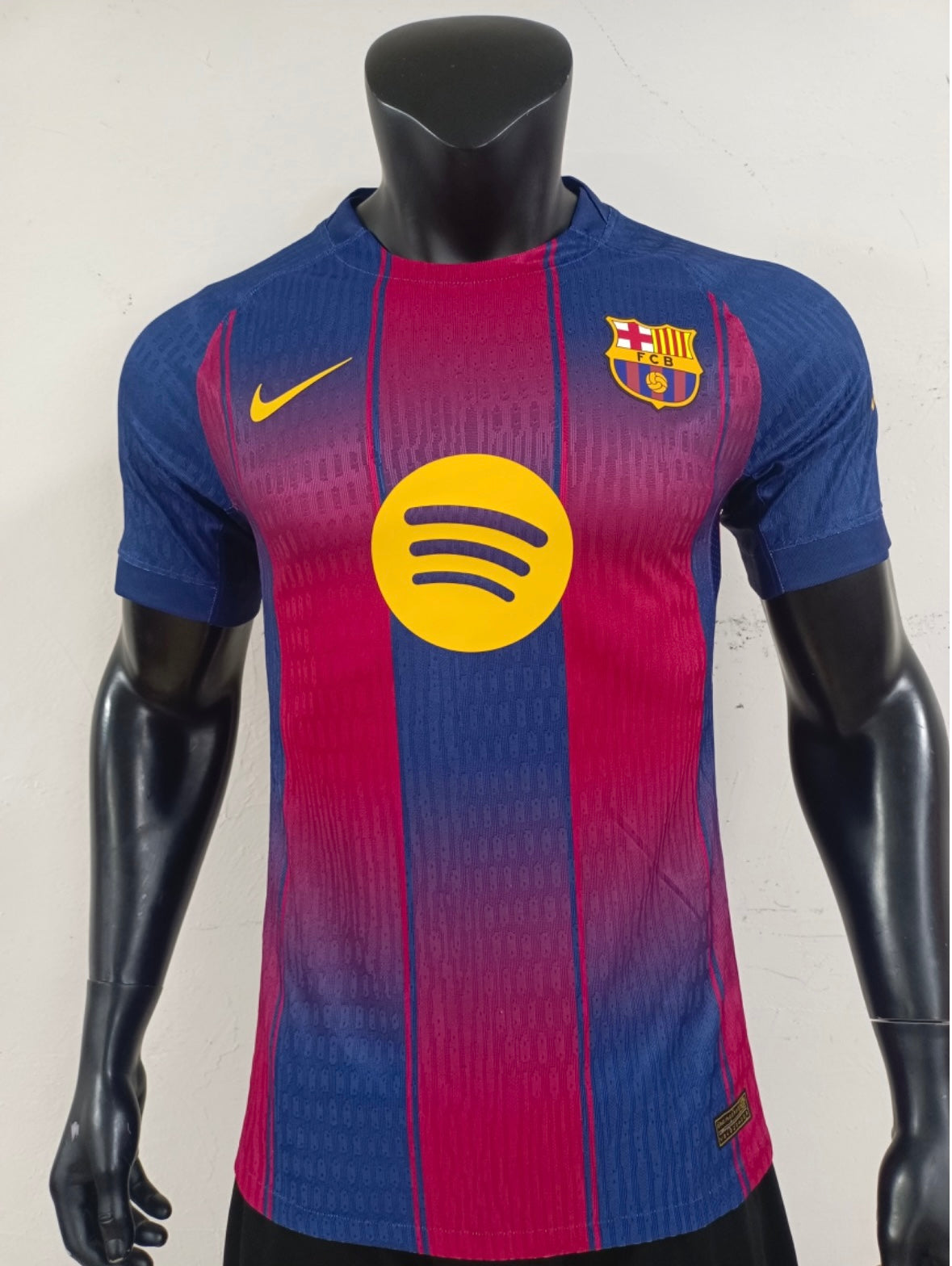 FC Barcelona 2025/26 Home Jersey – Player Version & Fan Version Soccer Shirt