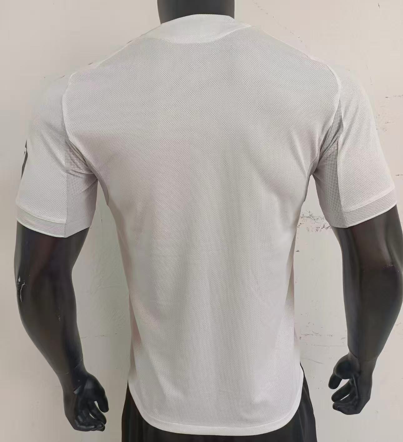 Real Madrid 2025/26 Home Jersey – Fan Version & Player Version Soccer Shirt