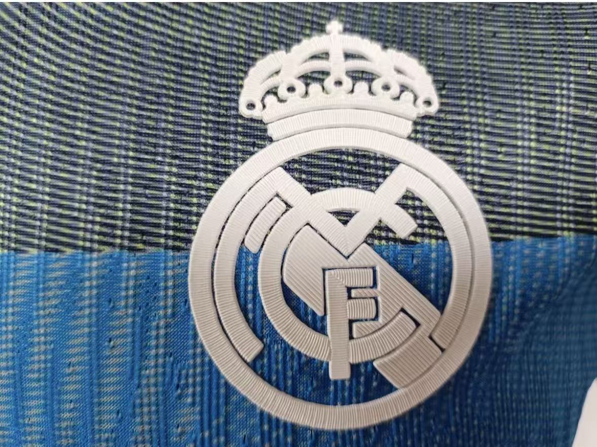 Real Madrid 2025/26 Training Jersey – Fan Version & Player Version Soccer Shirt