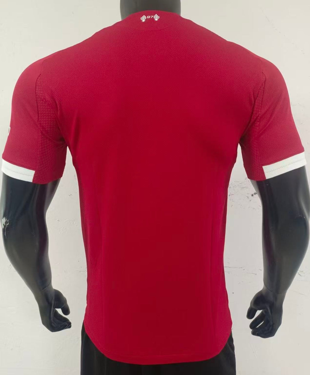 Liverpool 2025/26 Home Jersey – Fan Version & Player Version Soccer Shirt