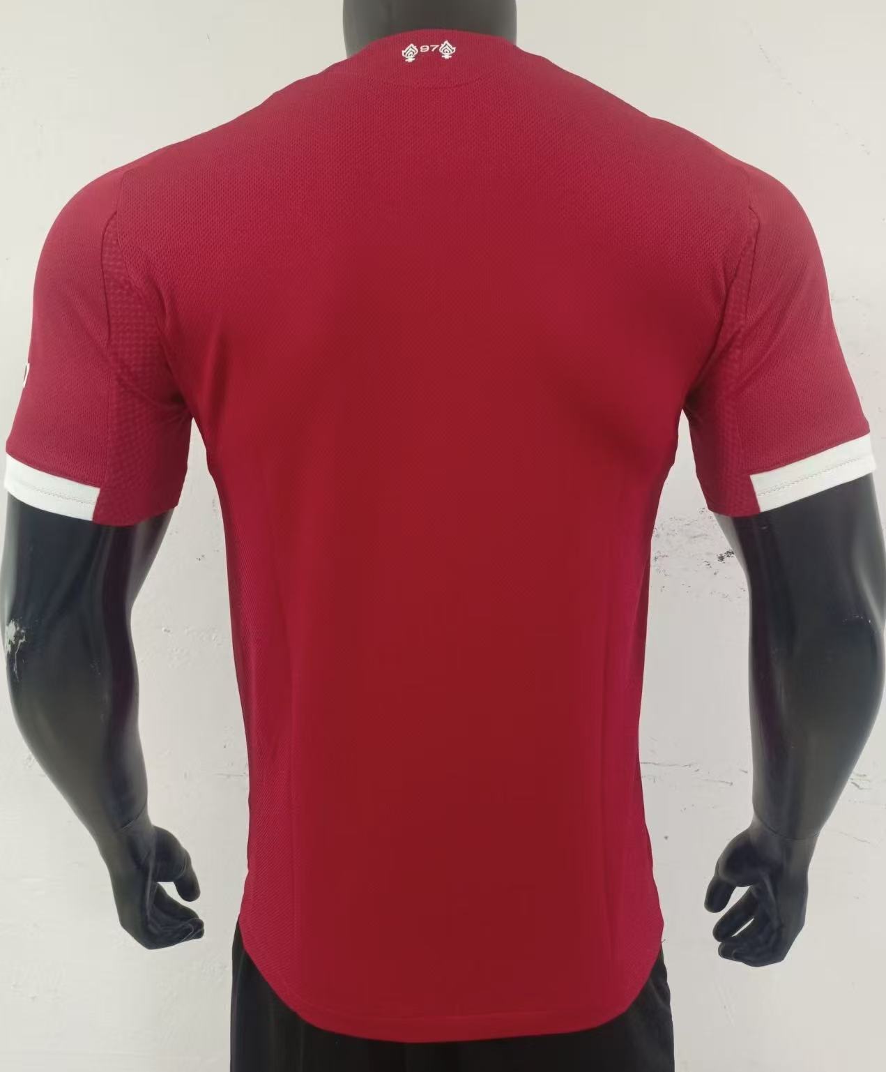 Liverpool 2025/26 Home Jersey – Fan Version & Player Version Soccer Shirt