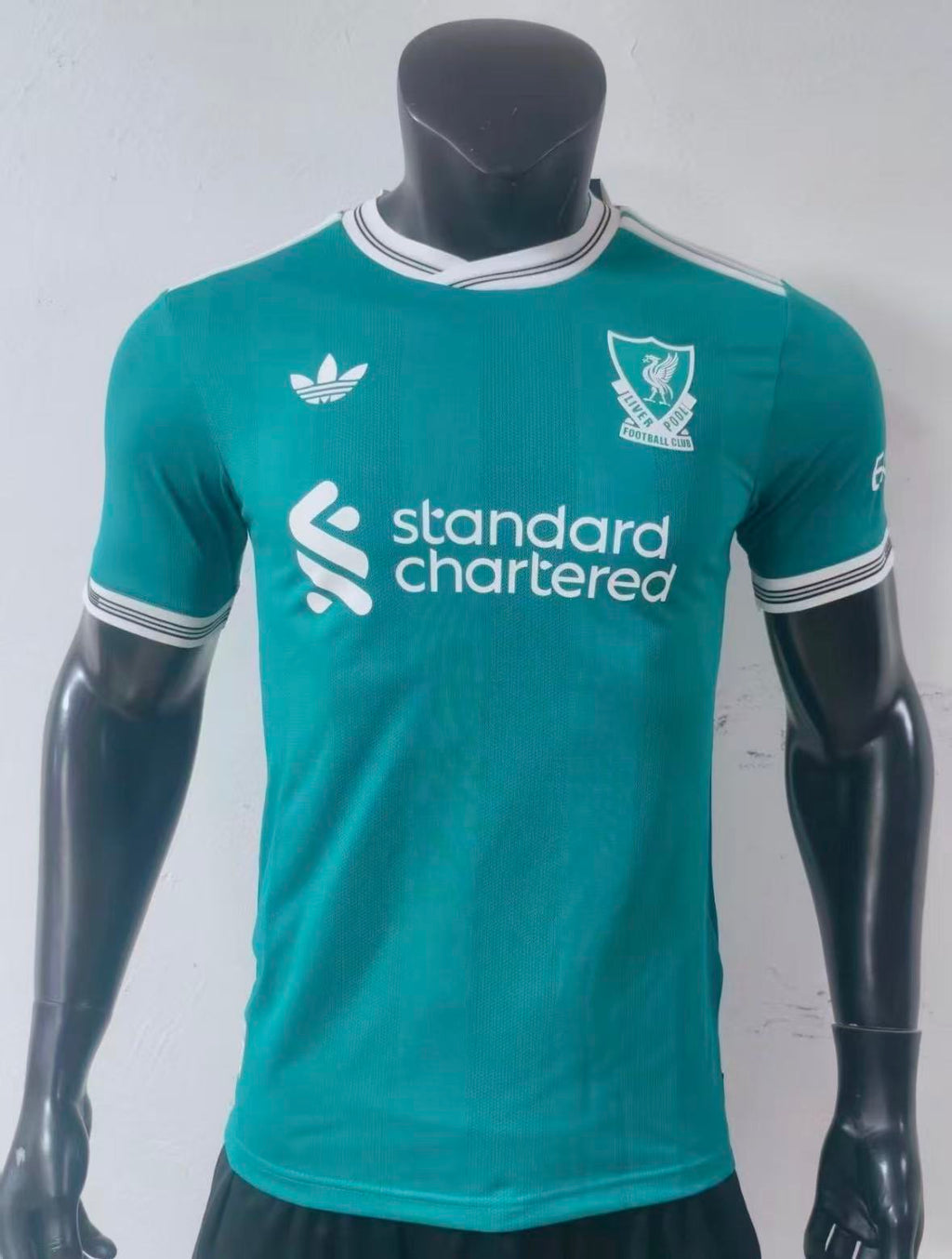 Liverpool 2025/26 Third Jersey – Fan Version & Player Version Soccer Shirt