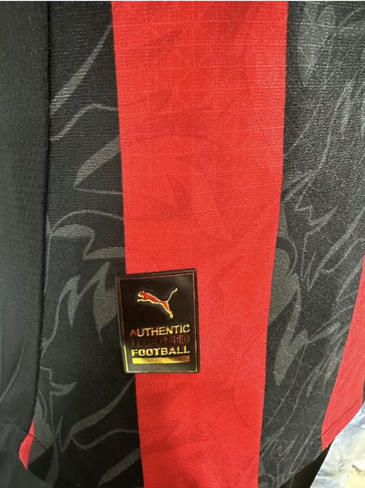 AC Milan 2025/26 Home Jersey – Fan Version & Player Version Soccer Shirt