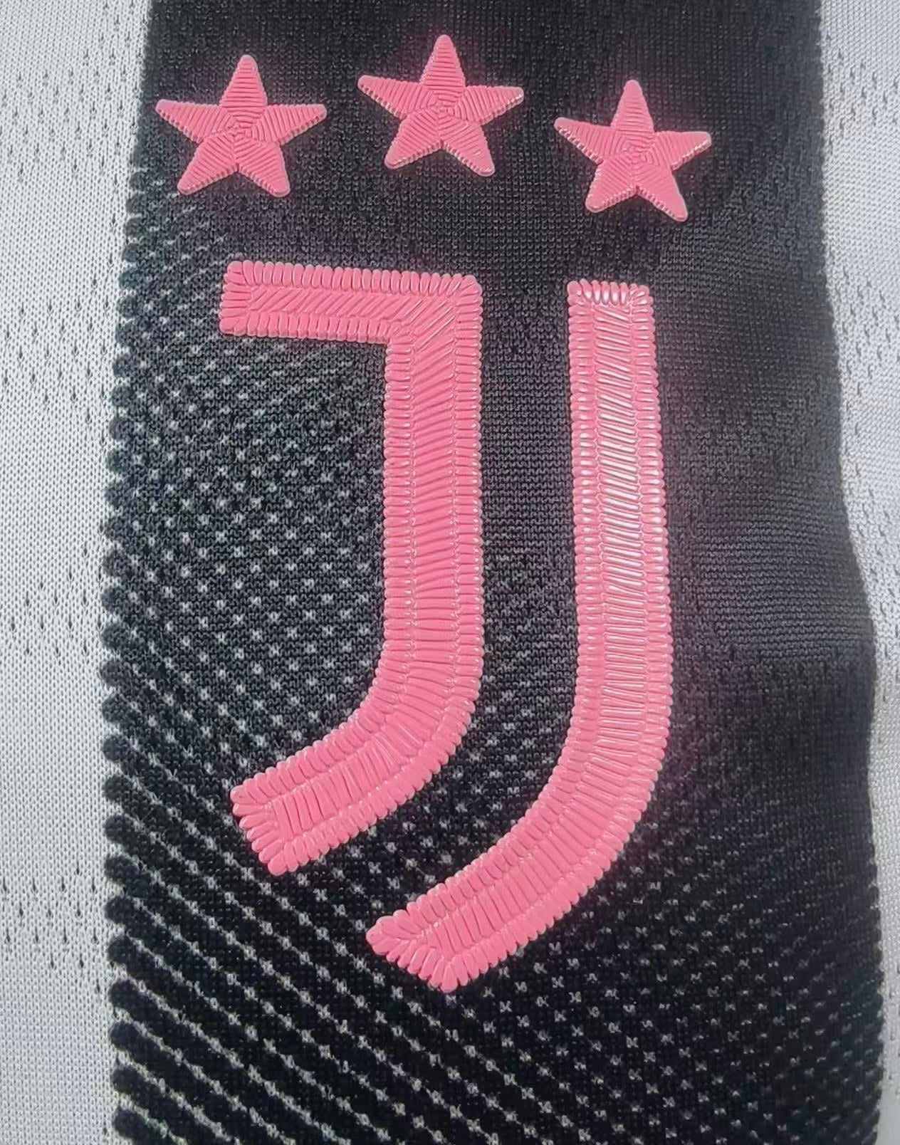 Juventus 2025/26 Home Jersey – Fan Version & Player Version Soccer Shirt