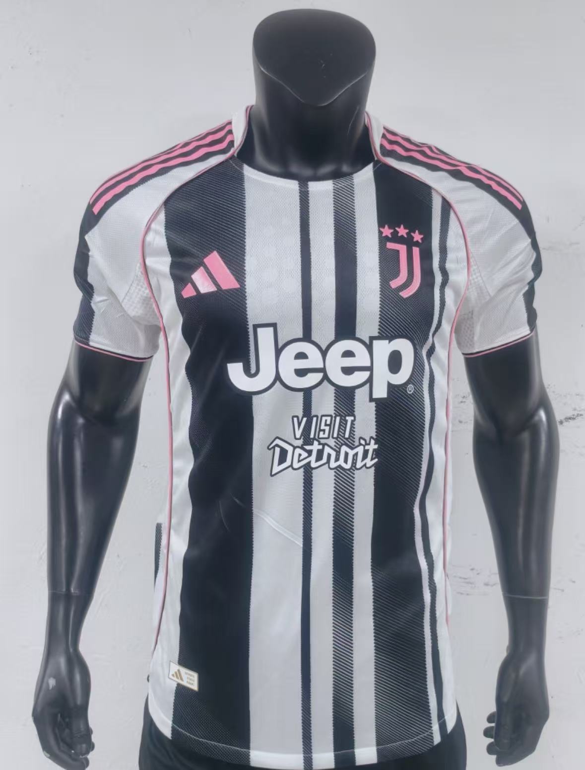 Juventus 2025/26 Home Jersey – Fan Version & Player Version Soccer Shirt