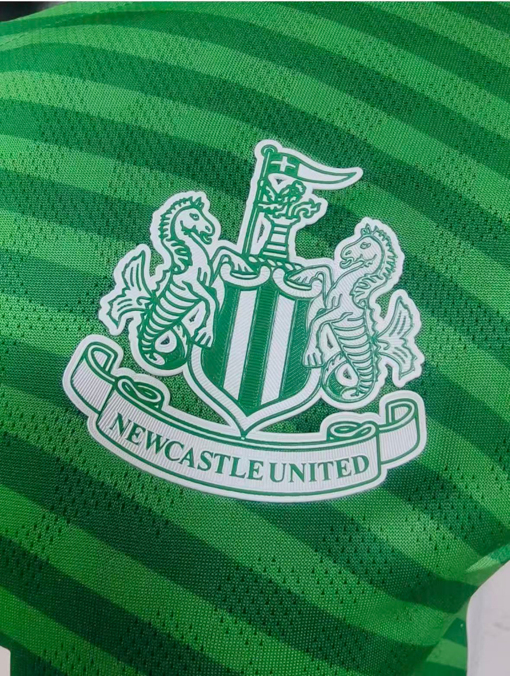 Newcastle United 2025/26 Away Jersey – Fan Version & Player Version Soccer Shirt