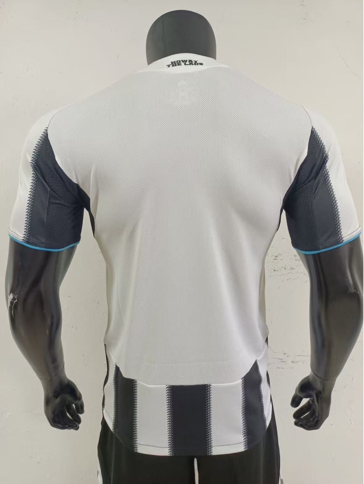 Newcastle United 2025/26 Home Jersey – Fan Version & Player Version Soccer Shirt