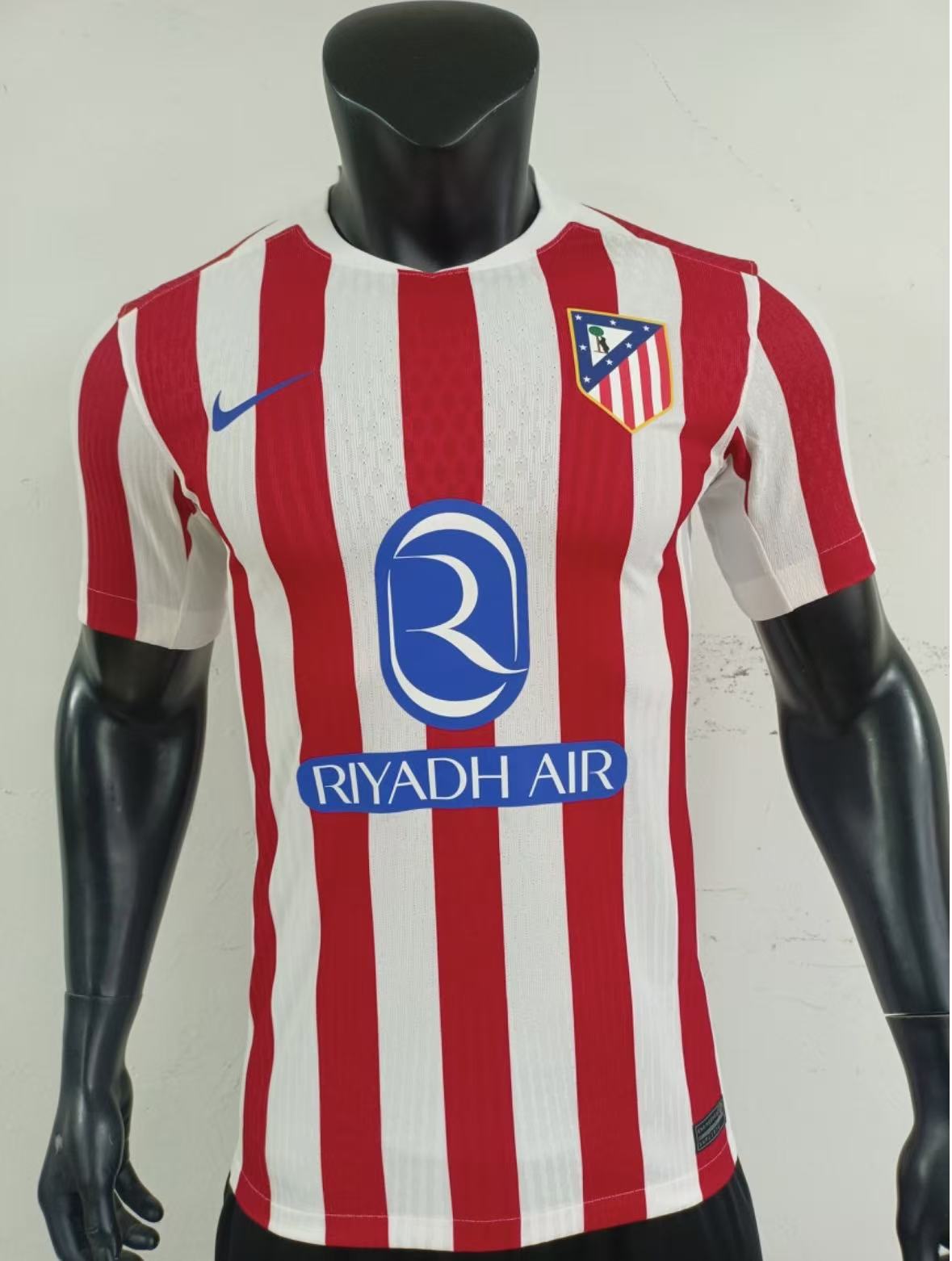 Atletico Madrid 2025/26 Home Jersey – Fan Version & Player Version Soccer Shirt
