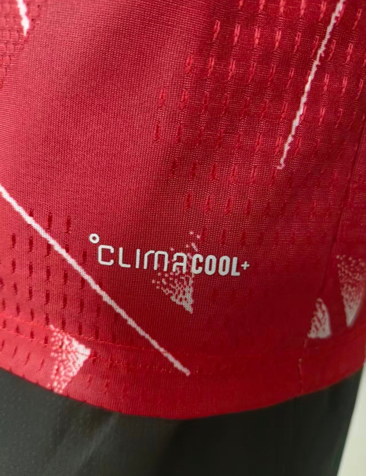 Liverpool 2026/27 Home Jersey – Fan Version & Player Version Soccer Shirt