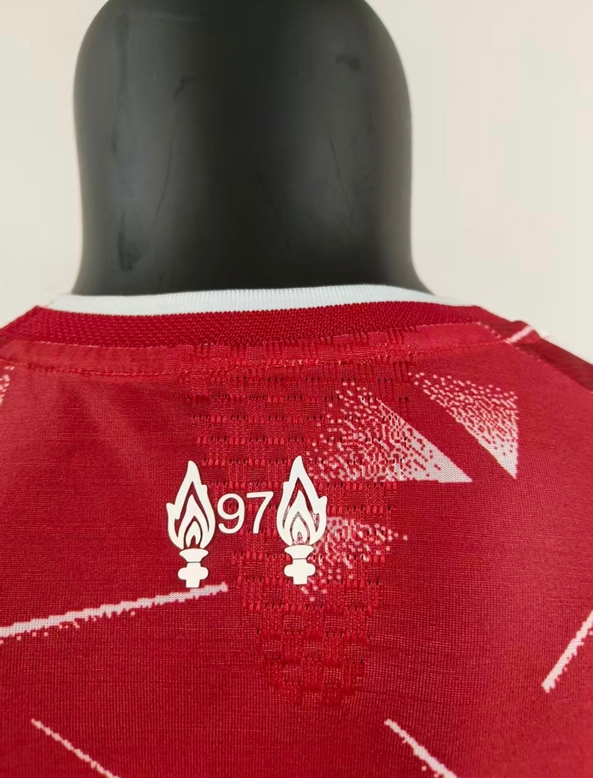 Liverpool 2026/27 Home Jersey – Fan Version & Player Version Soccer Shirt