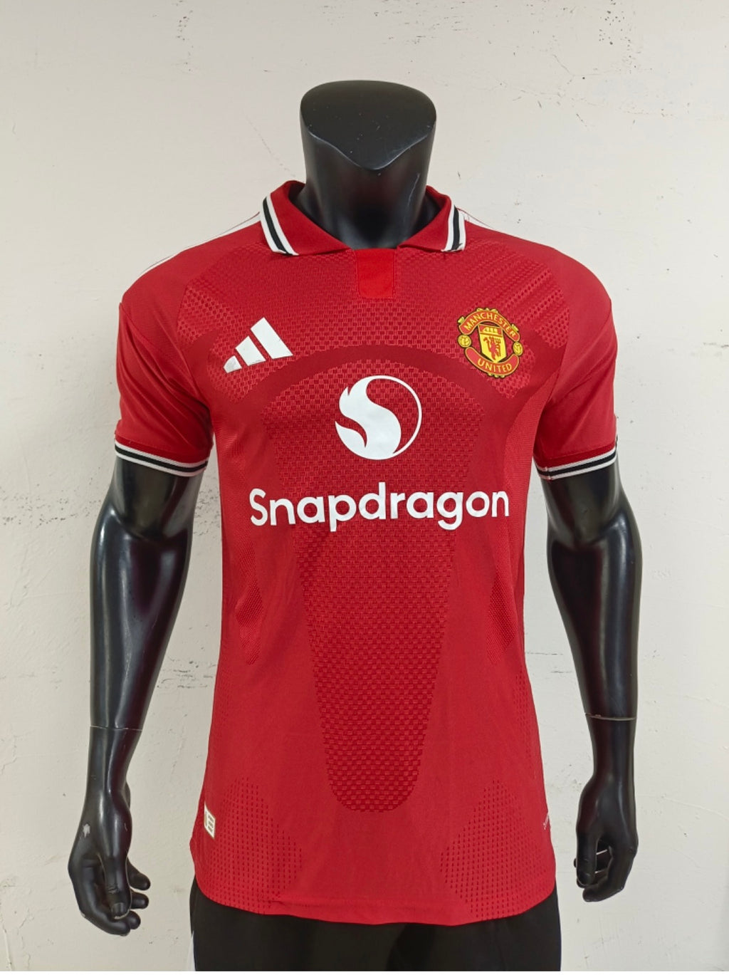 Manchester United 2026/27 Home Jersey – Fan Version & Player Version Soccer Shirt