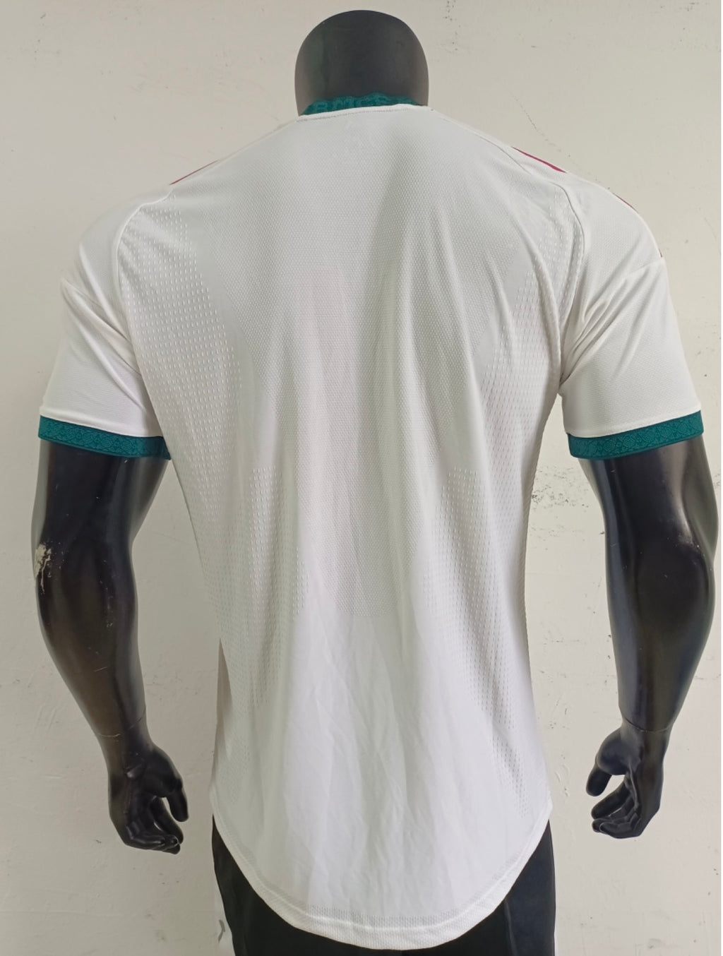 Real Madrid 2026/27 Home Jersey – Fan Version & Player Version Soccer Shirt