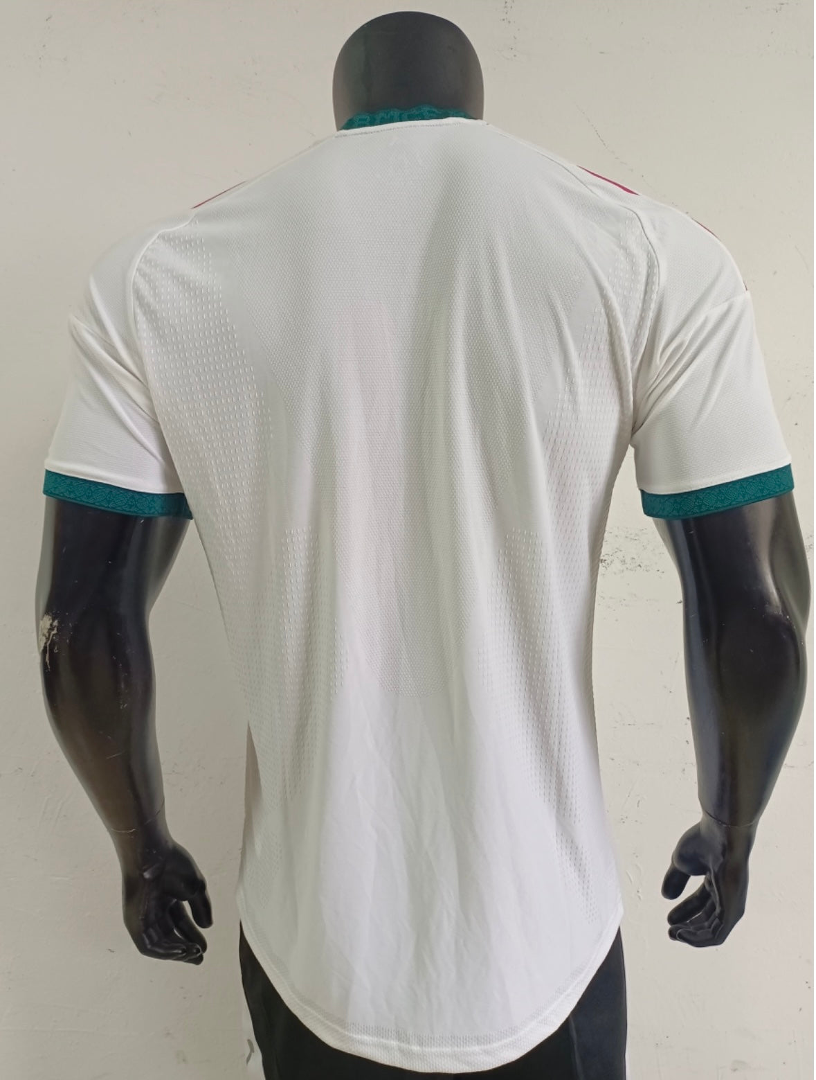 Real Madrid 2026/27 Home Jersey – Fan Version & Player Version Soccer Shirt