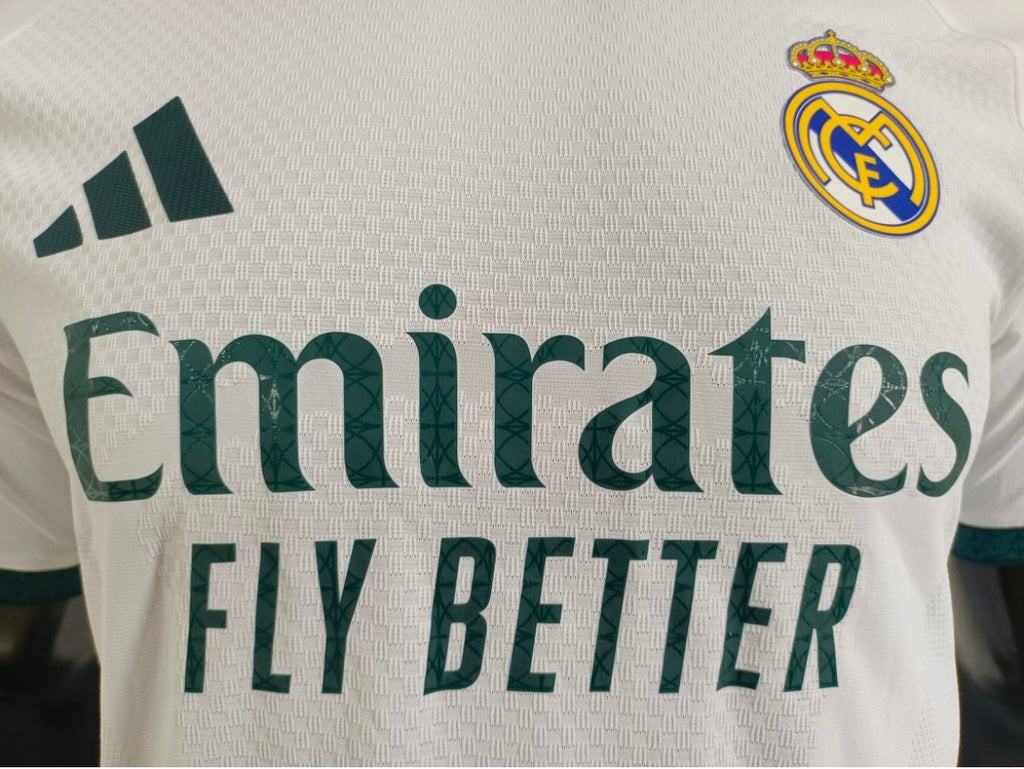 Real Madrid 2026/27 Home Jersey – Fan Version & Player Version Soccer Shirt