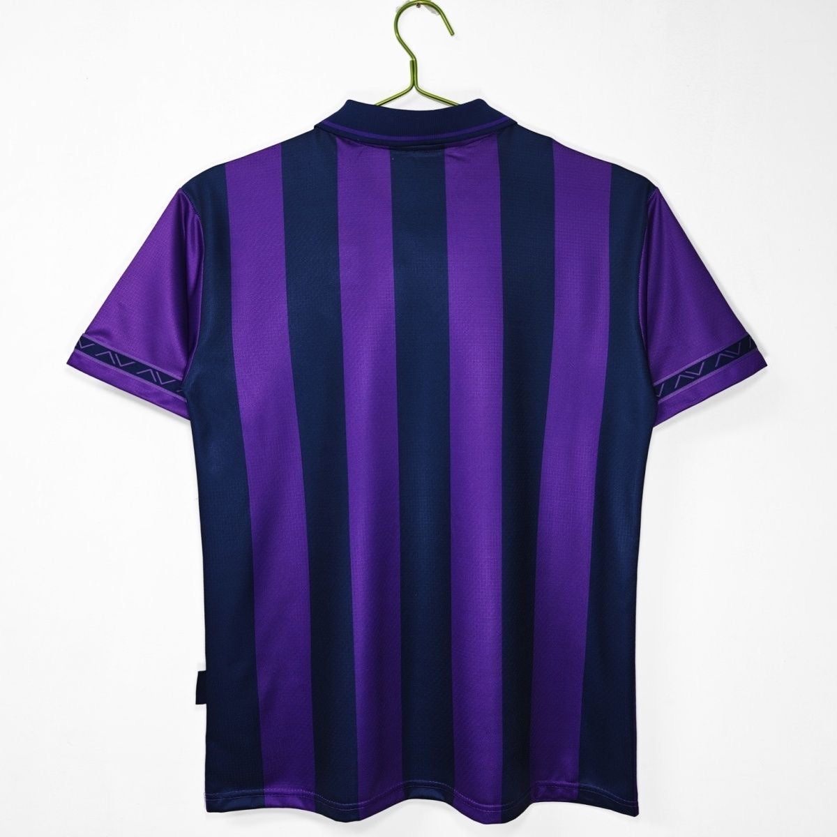 Tottenham Hotspur 1995-97 Away Retro Jersey – Classic Purple & Navy Stripe Soccer Shirt