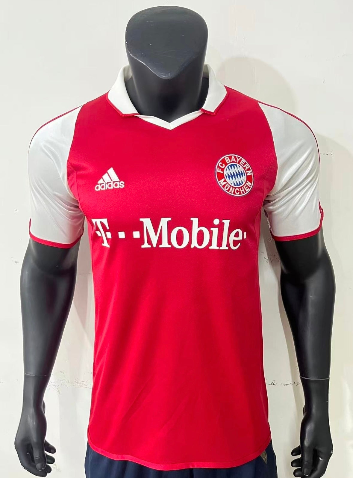 Bayern Munich 2003-04 Home Retro Jersey – Classic Red & White Soccer Shirt