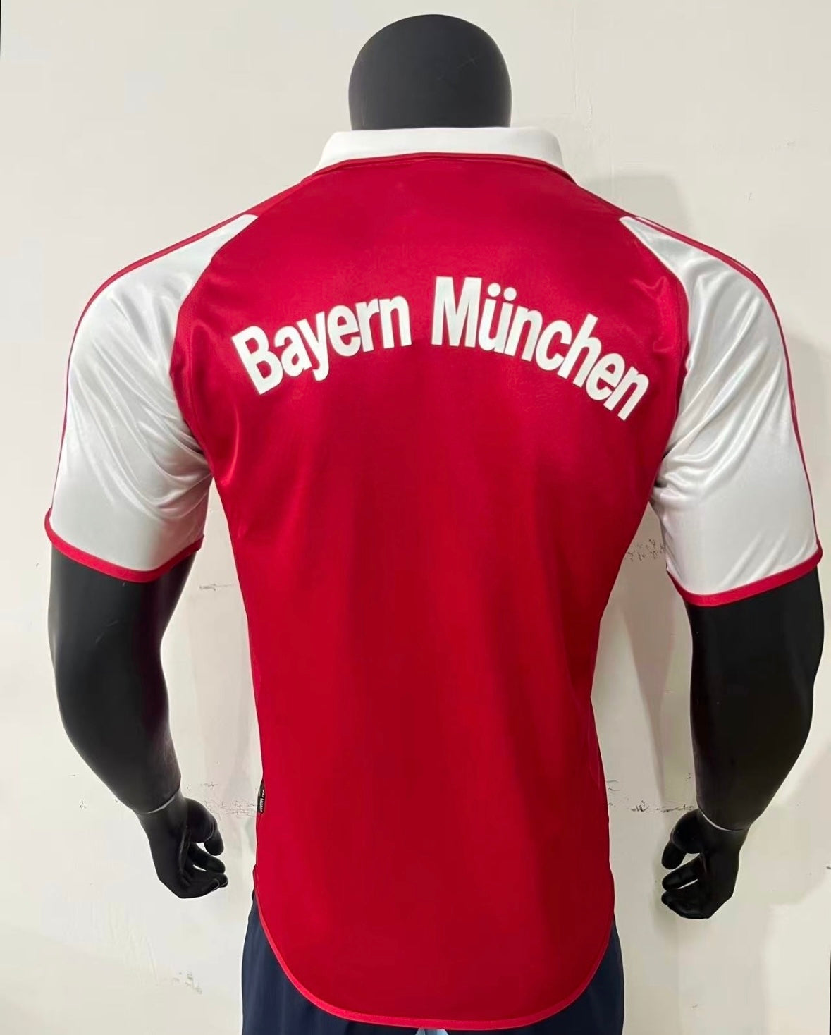 Bayern Munich 2003-04 Home Retro Jersey – Classic Red & White Soccer Shirt